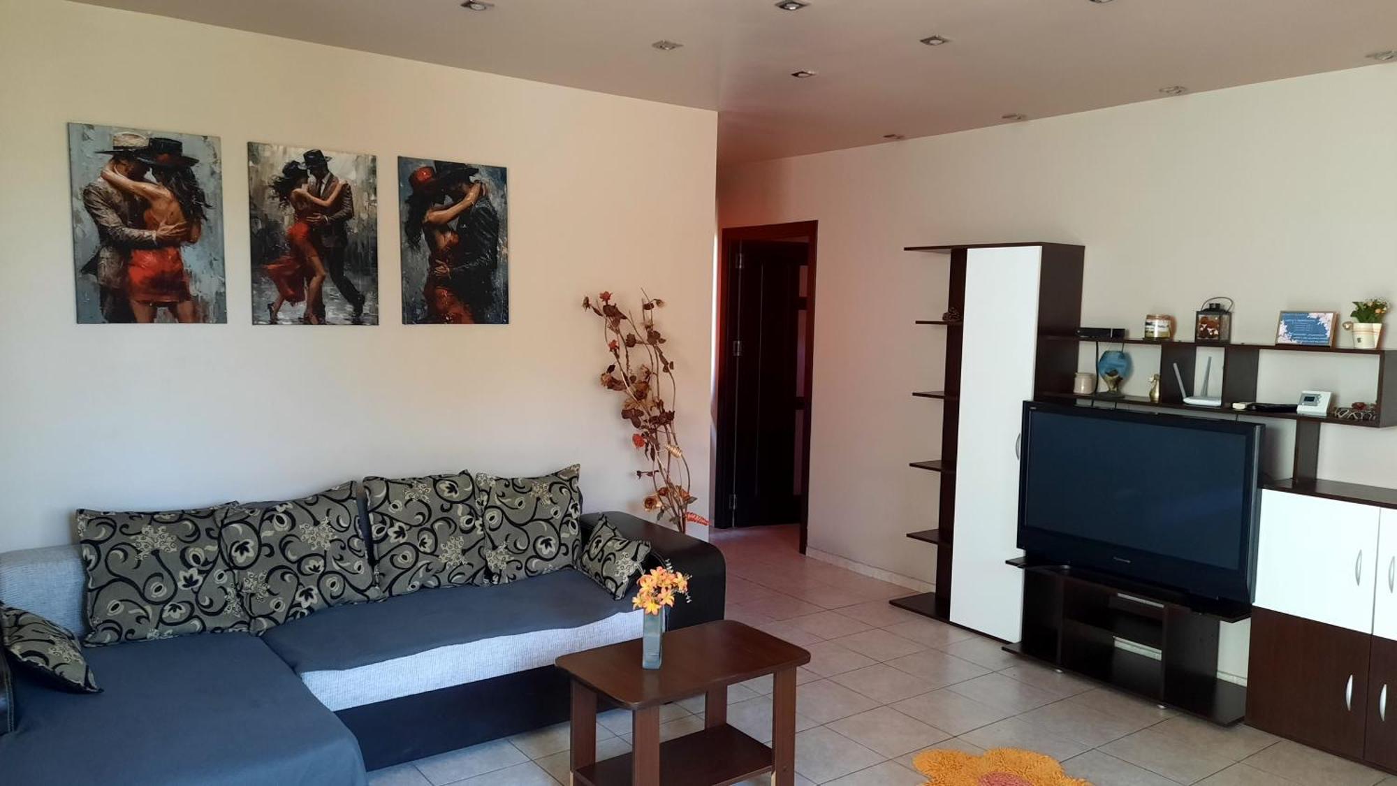 Spacious, Modern Condo In New Villa - Sleeps 6 Bukurešť Exteriér fotografie